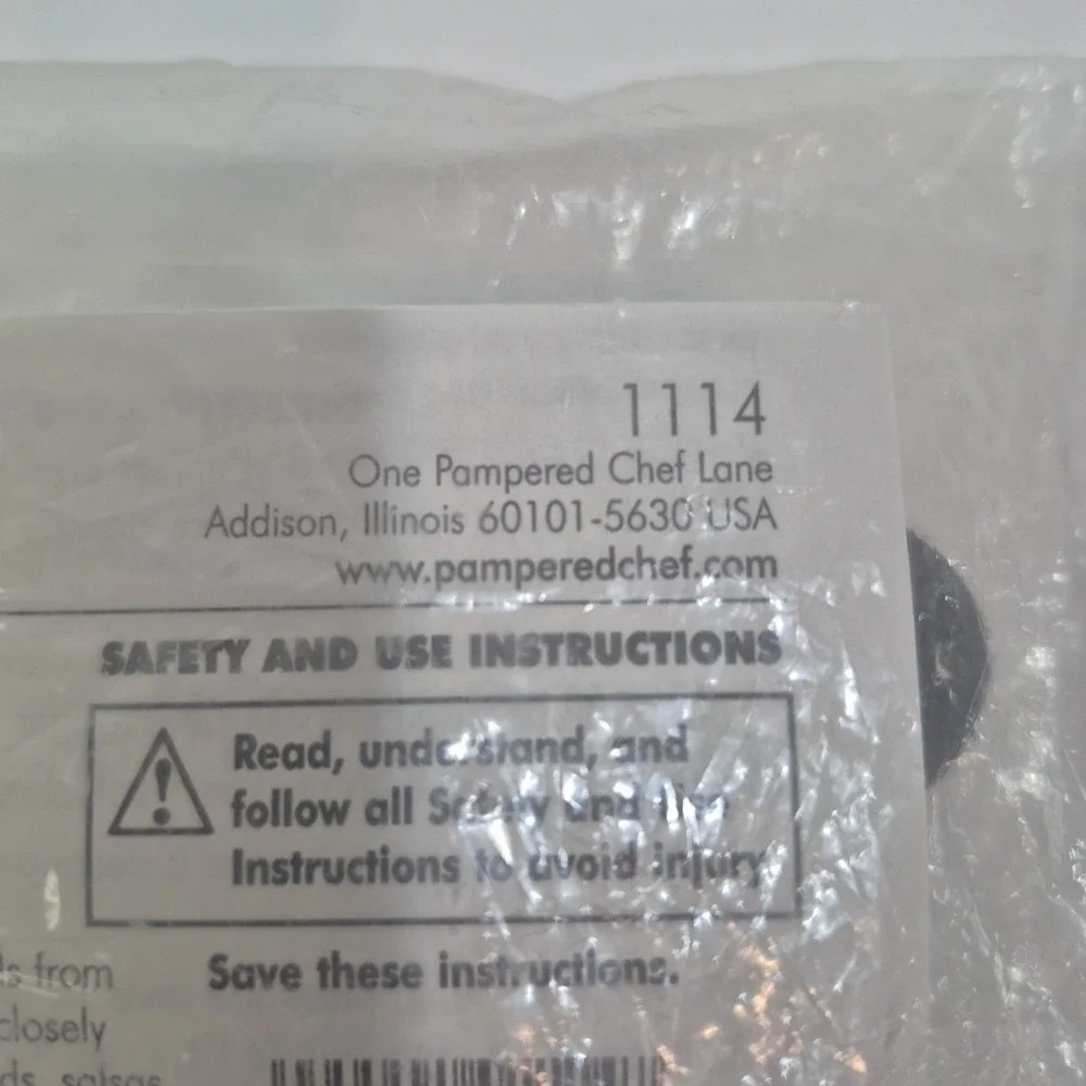 Pampered Chef Corn Kernel Cutter Stripper with Cover 1114 New In Sealed Package - Picture 3 of 4
